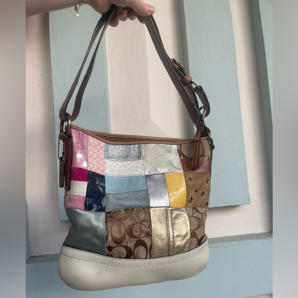 Y2K COACH Vintage Jacquard Patchwork Leather Shoulder Adjustable Strap Bag - Picture 2 of 13